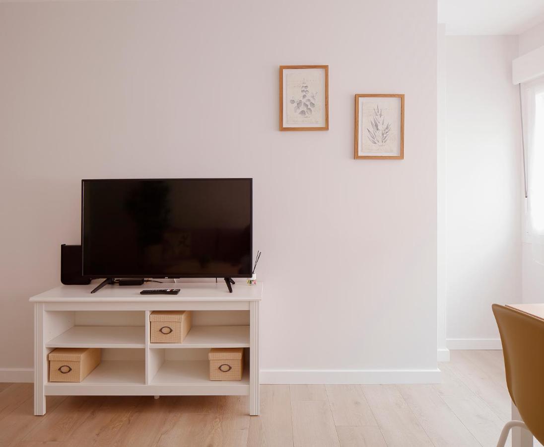 Apartamento Centro-El Carmen Gijón Esterno foto